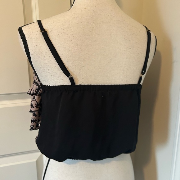 Aztec boho ruffly crop tank - Picture 3 of 6